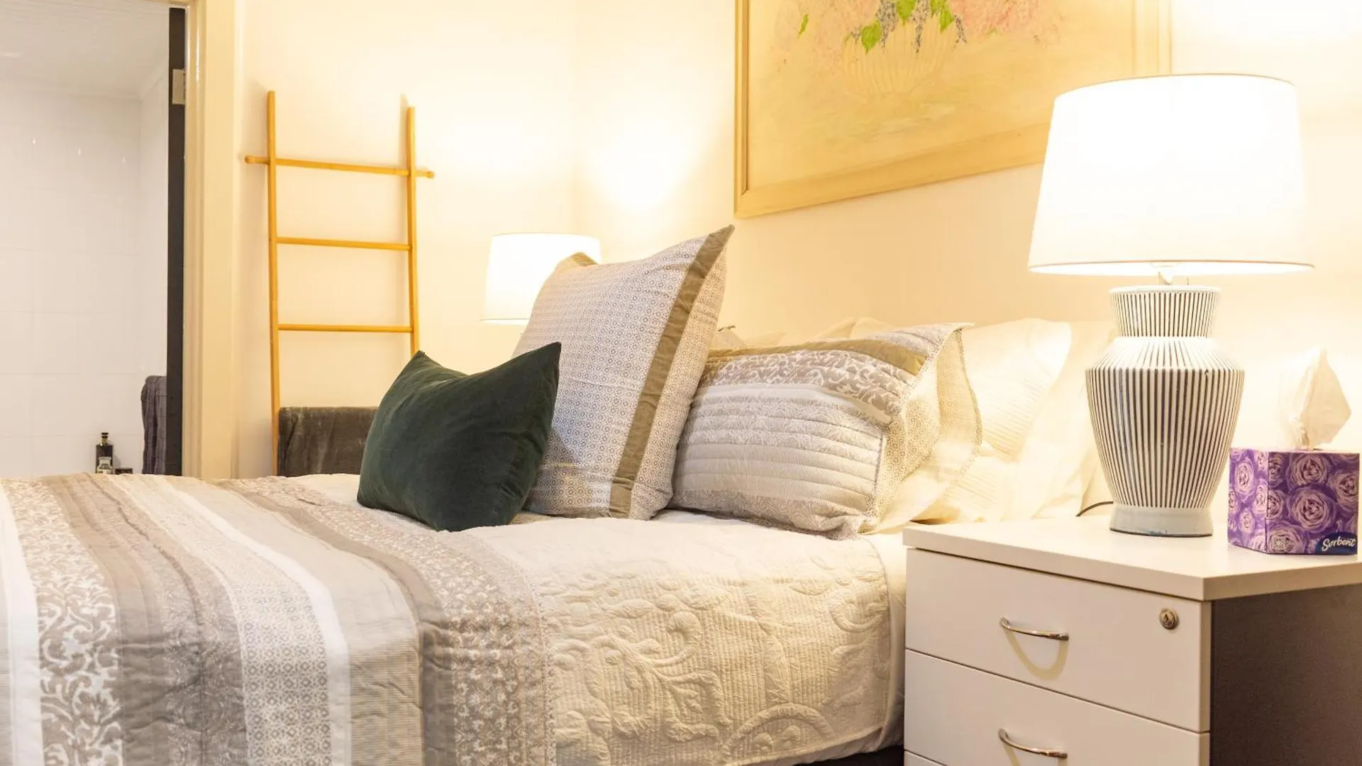 Adelaide Cbd Cozy Stay At Secluded Botanic Cottage With Free Parking Appartement
